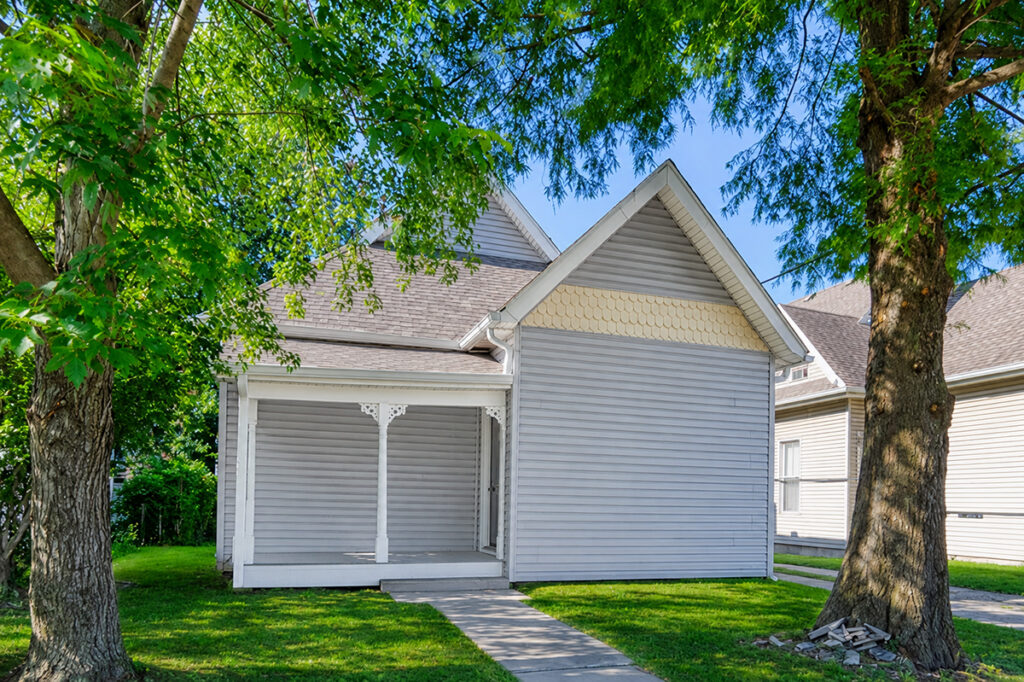 E Raymond St Property